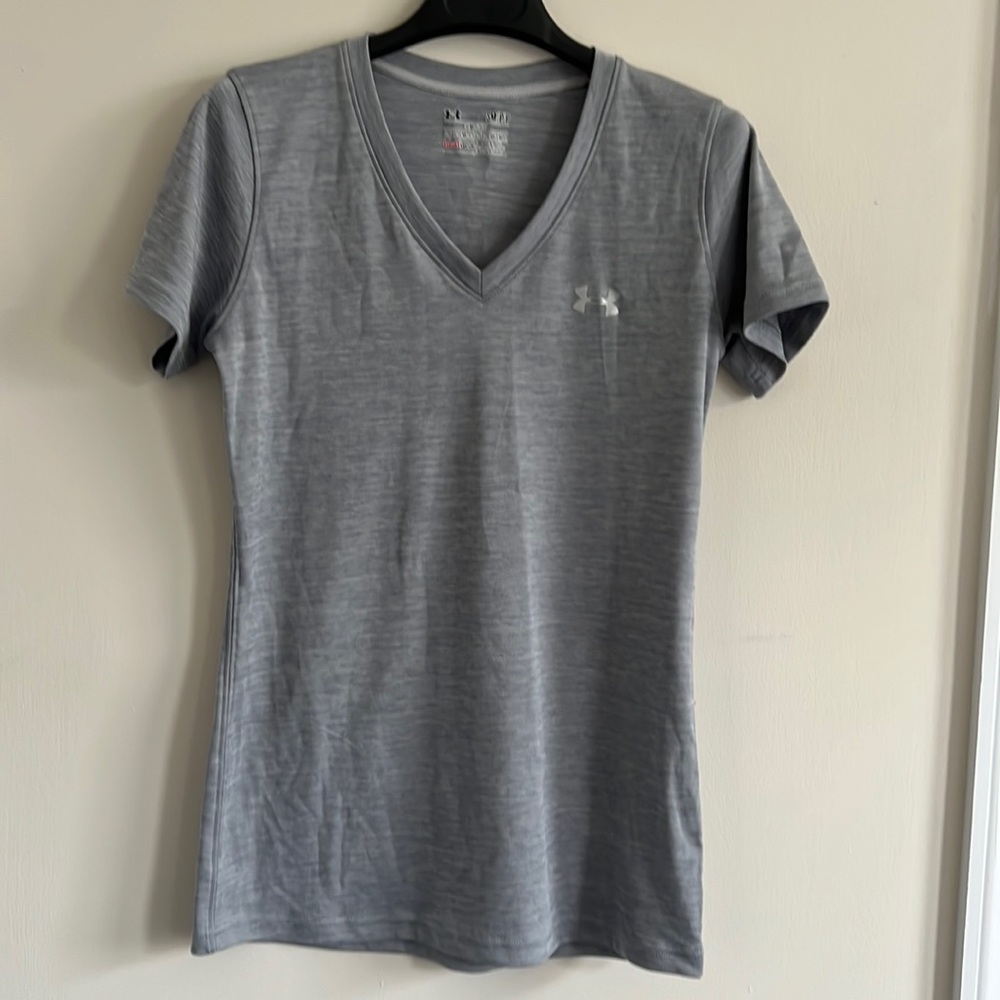 under armour women’s heat gear shirt